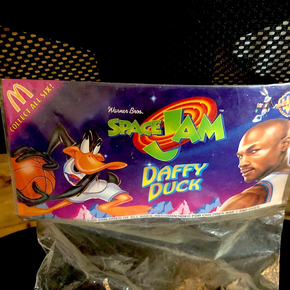 Collectible TUNE SQUAD-DAFFY DUCK in original packaging “SPACE JAM”